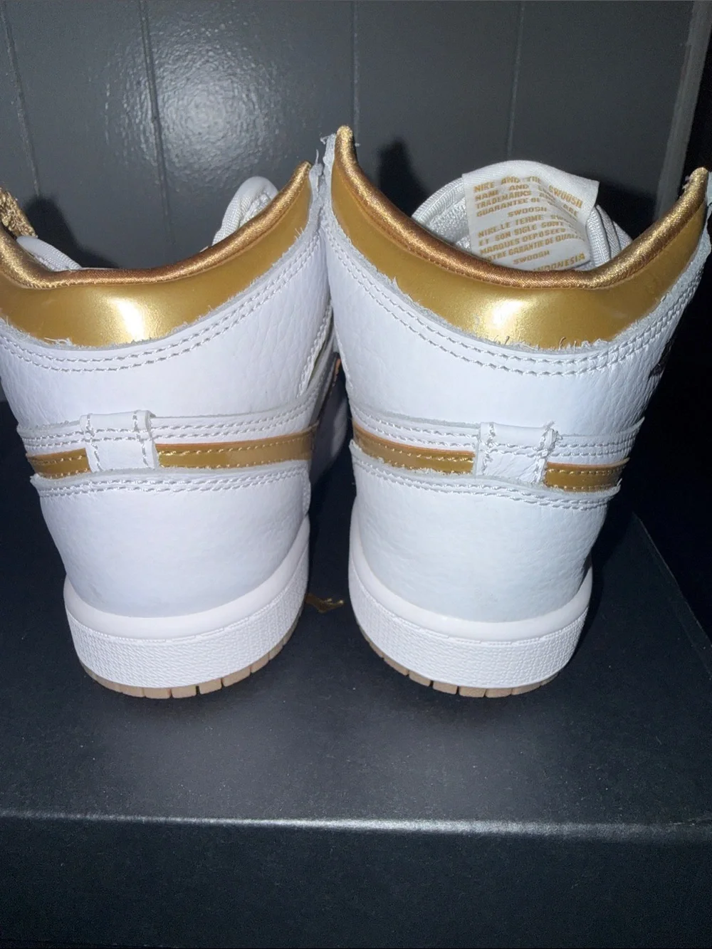 Nike Air Jordan 1 High White & Metallic Gold